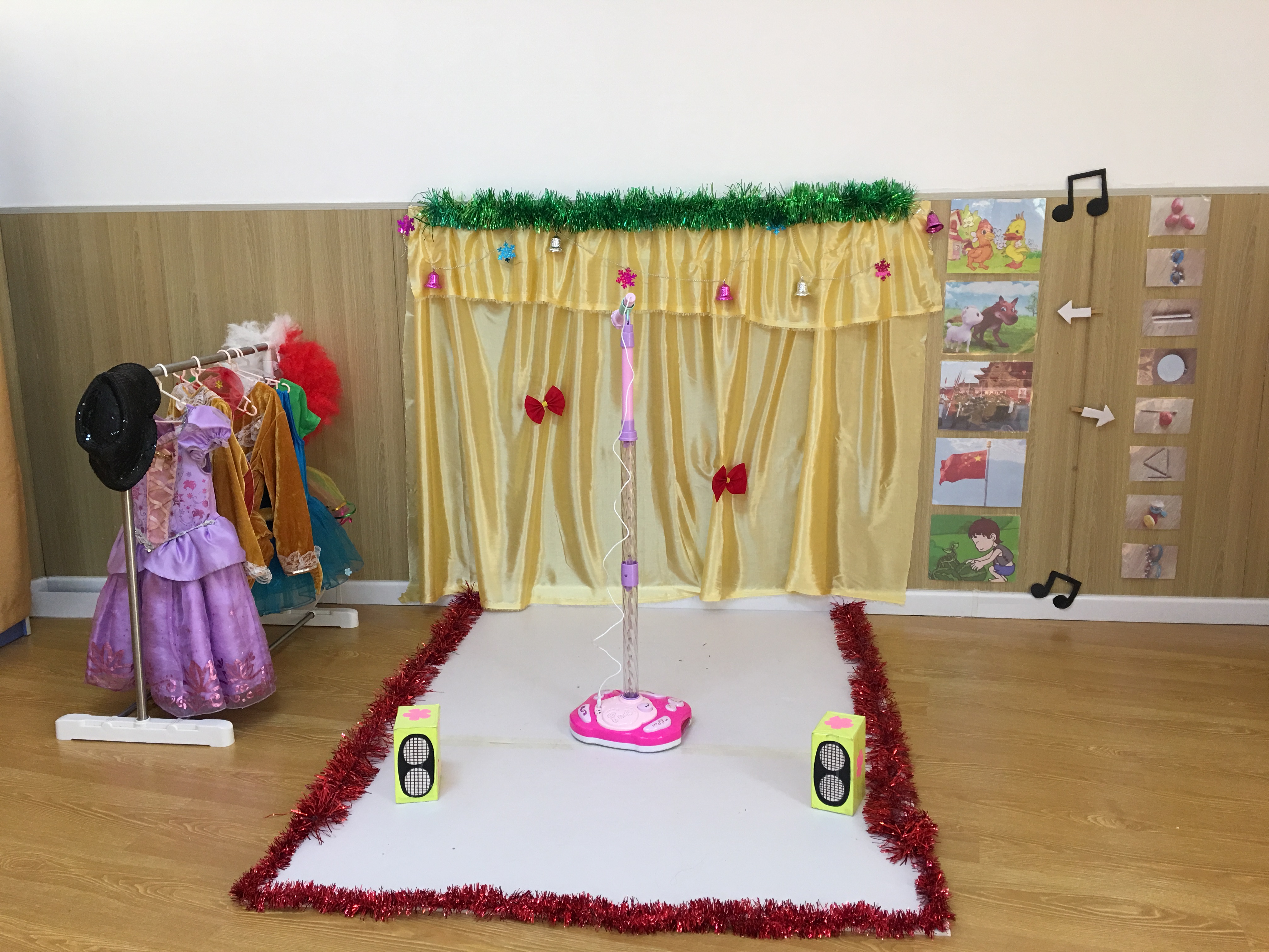 幼兒園小班表演區(qū)