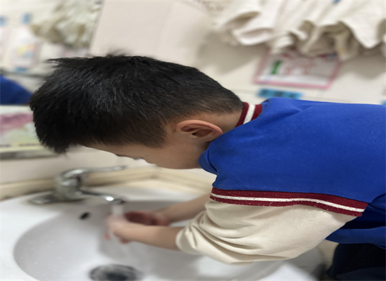 http://www.diaqiao.top/upload/20230324/77f8f180-7c86-4a04-9d4b-e375133eac6a.jpg
