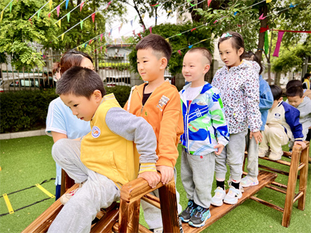 http://www.diaqiao.top/upload/20230518/db55a032-85d6-41ae-a46a-16fc994d0a1b.jpg